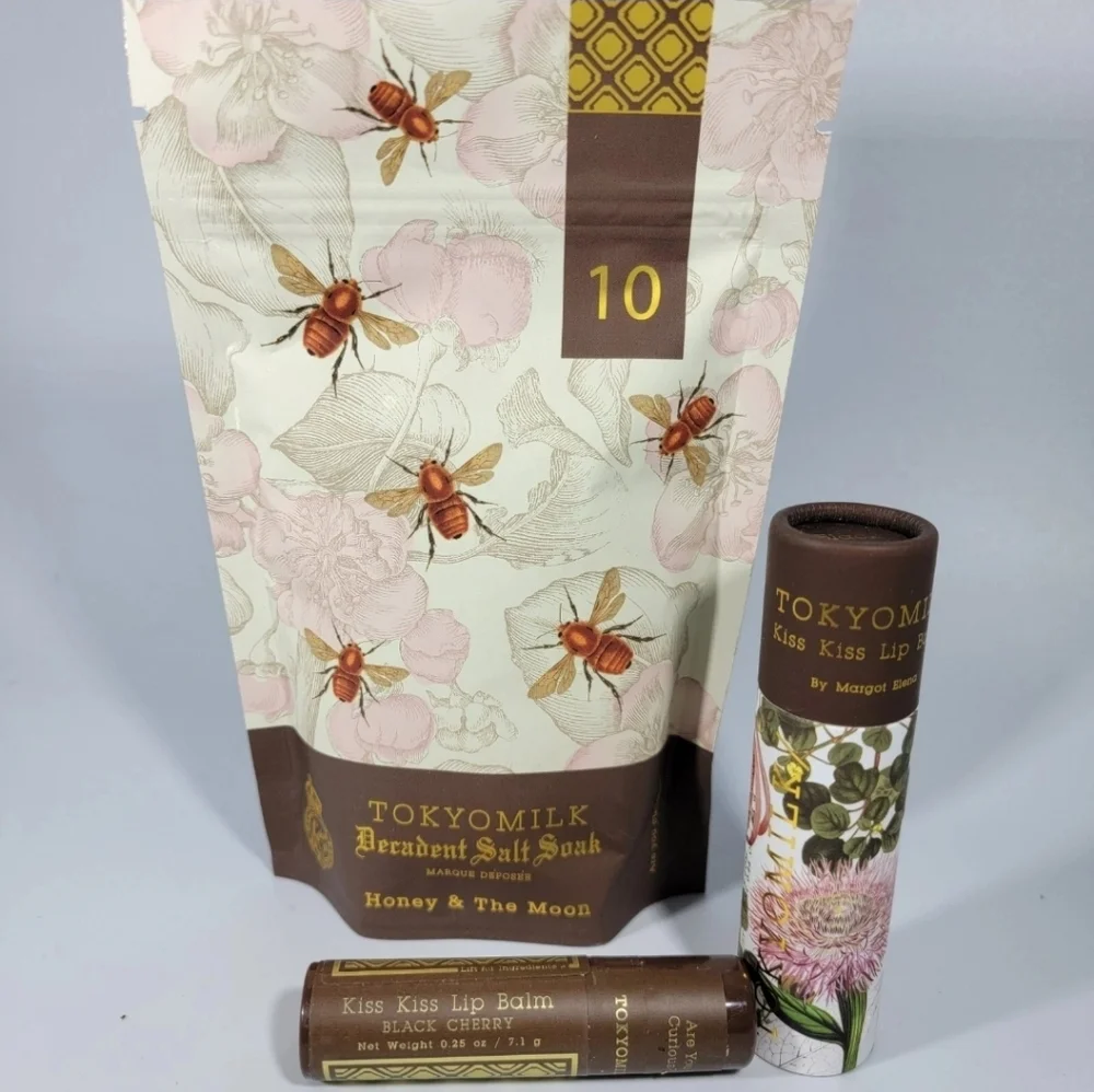 Tokyomilk Set Margot Elena Honey & The Moon Bath Salt and Black Cherry Lip Balm